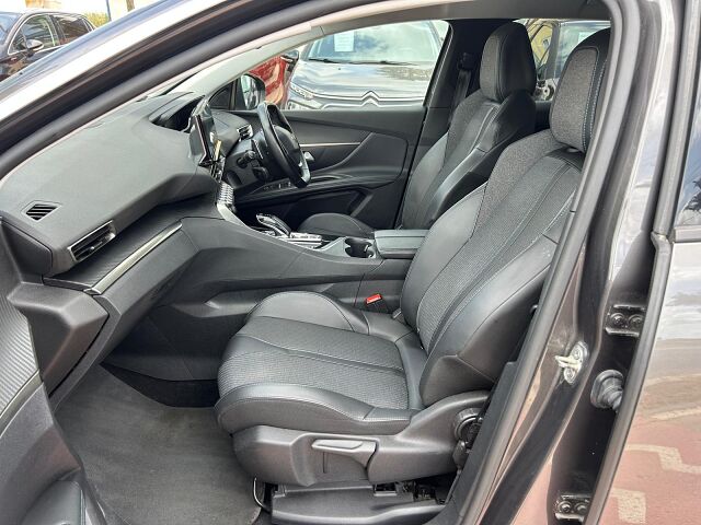 PEUGEOT 3008 ALLURE 1.6 PHEV AUTO UK RHD IN SPAIN ONLY 70000 MILES SUPERB 2021